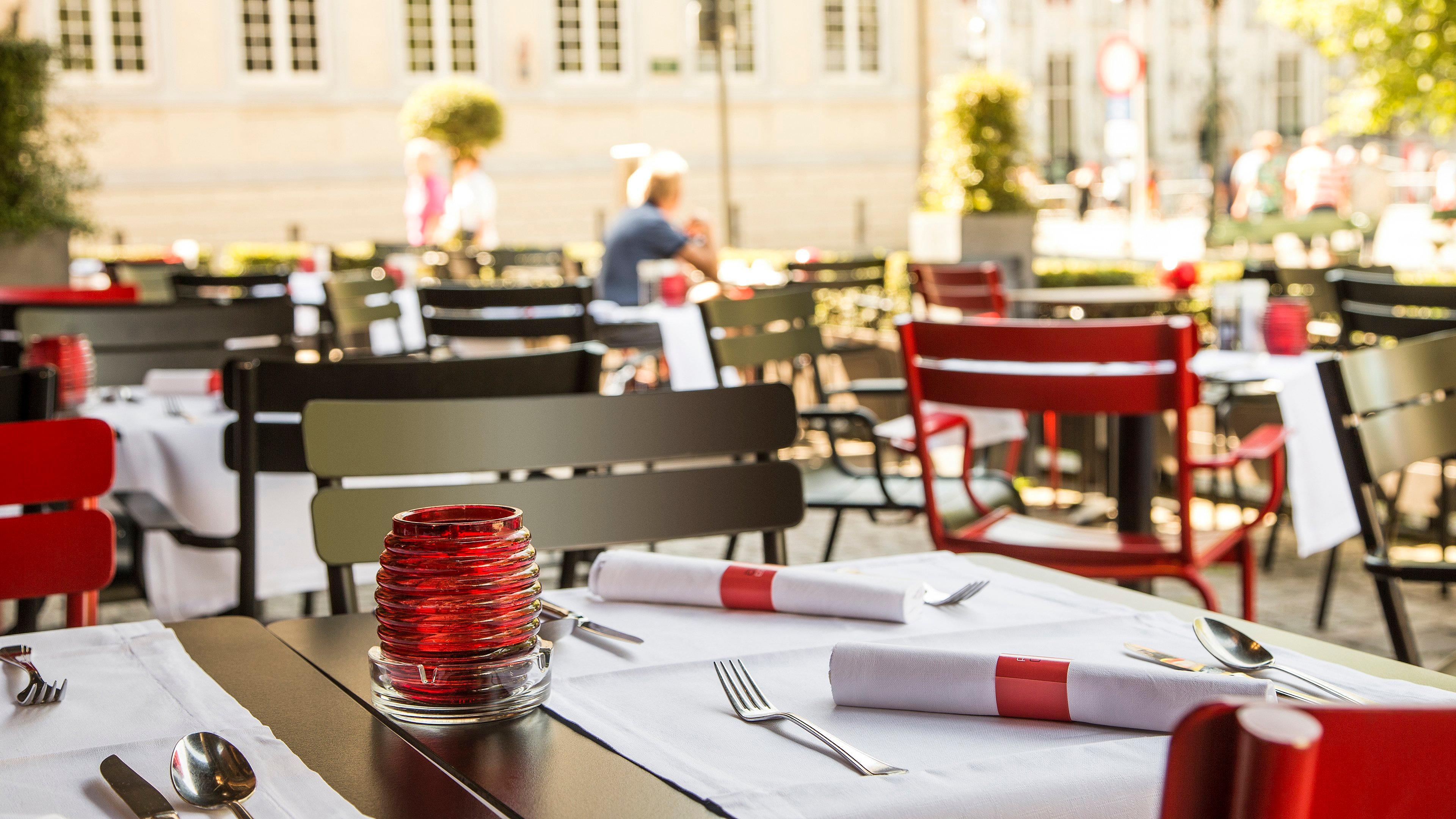 Crowne Plaza Hotel Brugge By Ihg Exterior photo